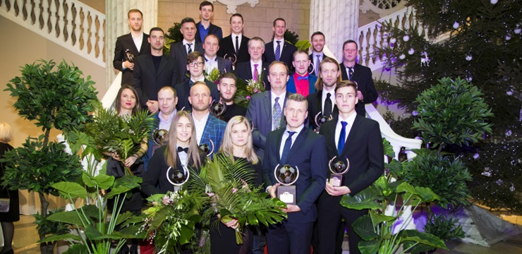 Futbola laureāti
