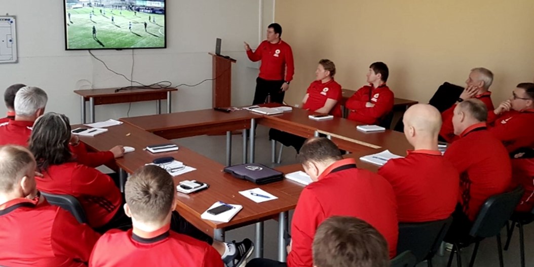A-UEFA Elite Youth programmas treneriem nodarbības Kauņā