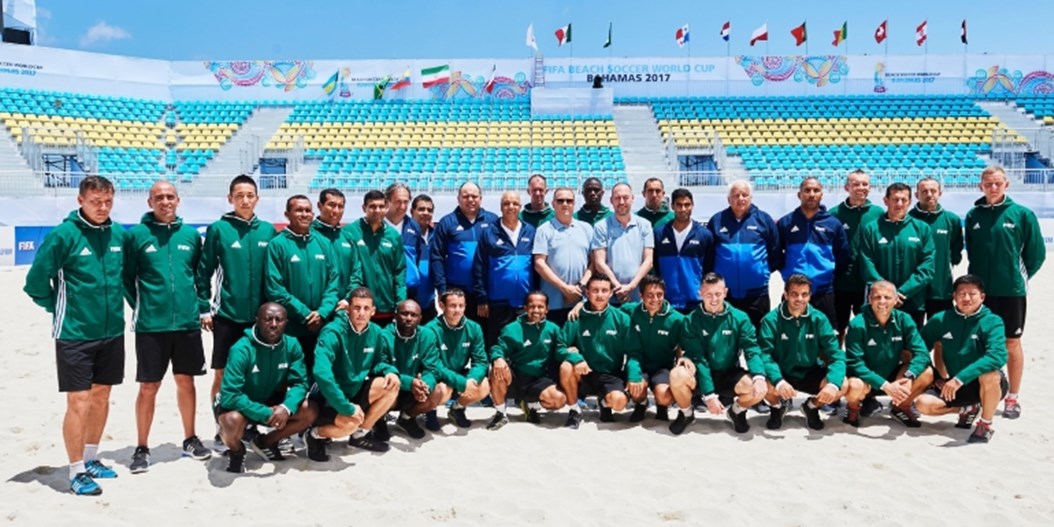 Eduards Borisevičs apkalpojis Pasaules kausa pludmales futbolā pusfināla spēli