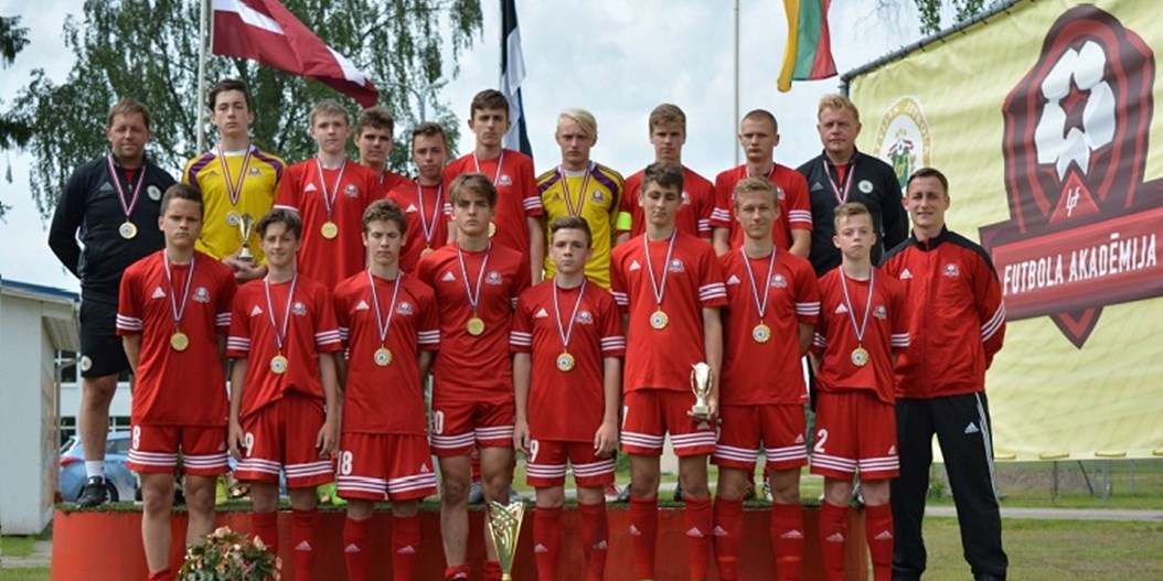 LFF FA kausa izcīņā uzvar Latvijas U-15 futbolisti