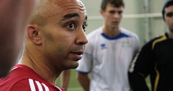 Futbola treneru seminārs Džefrija Janga vadībā Rīgā