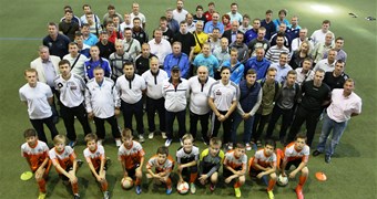Rīgā veiksmīgi aizritēja treneru izglītības seminārs „Spēles inteliģences attīstīšana futbolā”