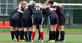 Rīgas Futbola skola vadībā Sieviešu 1.līgas čempionātā pēc pirmā apļa spēlēm