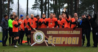 FC "Caramba" triumfē Latvijas 2.līgas futbola čempionātā