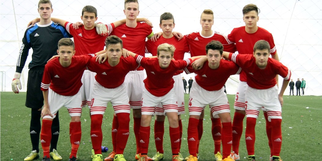 LMT Futbola akadēmijas Eiropas tūres komanda svētdien tikās ar Varšavas "Legia" vienaudžiem