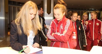 Latvijas nacionālā sieviešu futbola izlase ieradusies Moldovā