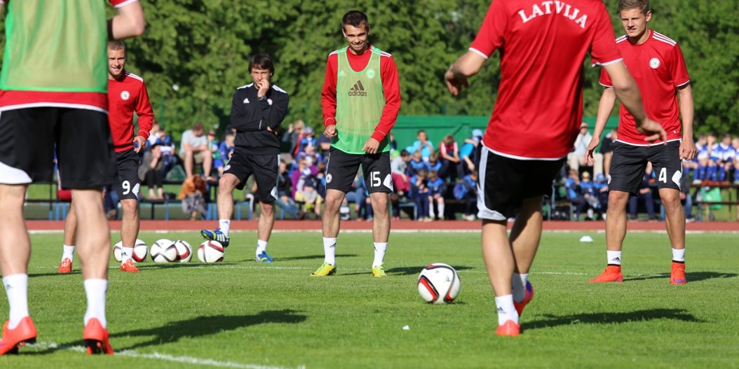 Latvijas nacionālā futbola izlase uzsākusi gatavošanos spēlei ar Nīderlandi
