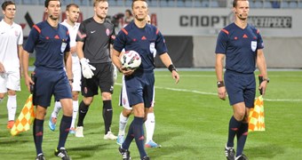Latvijas futbola tiesneši apkalpojuši UEFA Eiropas klubu turnīru spēles Telavivā un Kijevā