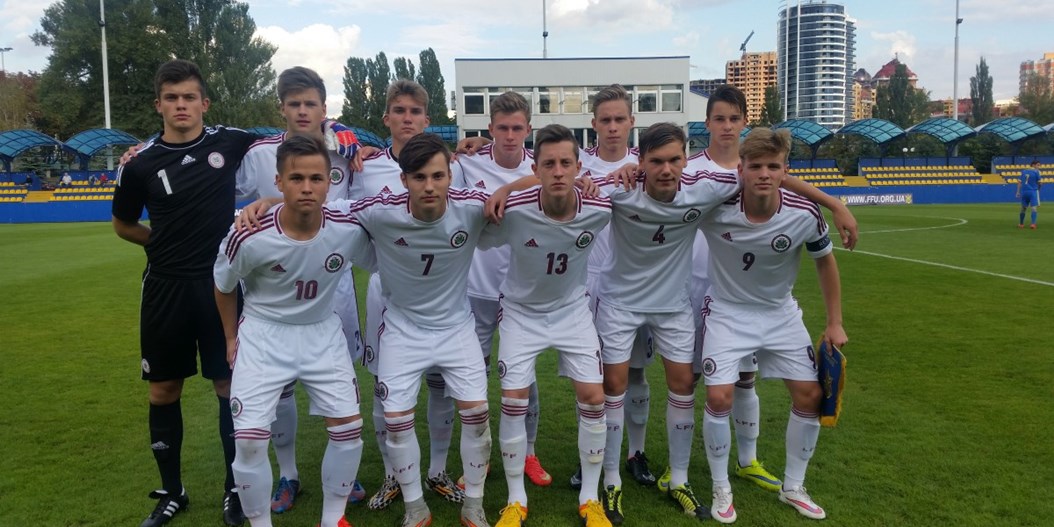 Jānis Grīnbergs nodrošina Latvijas U-17 izlasei neizšķirtu ar Ukrainu