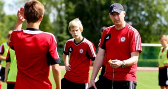 Latvijas U-17 izlase satikusies uz selekcijas treniņnometni Rīgā