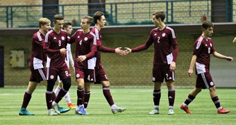 FOTO: Latvijas U-21 futbola izlases divpusējā spēle 11. janvārī