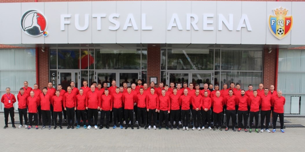 Latvijas delegācija apmeklē telpu futbola treneru instruktoru kursus Moldovā