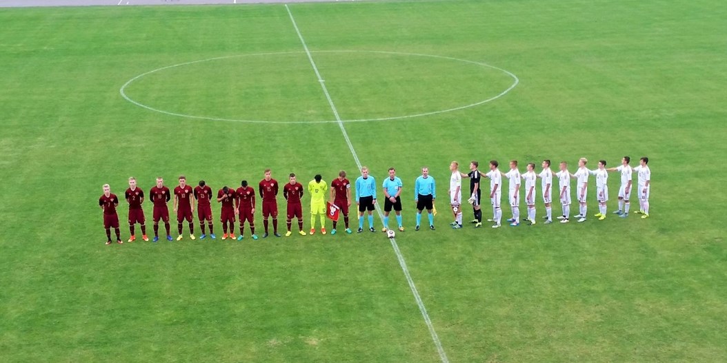 Latvijas U-17 izlase piedzīvo minimālu zaudējumu spēlē ar Krieviju