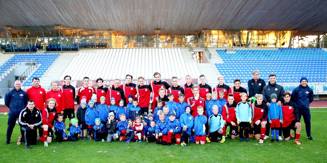 FOTO: Latvijas U-19 jauniešu futbola izlases treniņš Slokā pirms došanās uz Kijevu