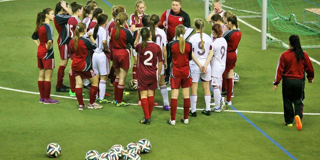 Janvāra nogalē uz selekcijas treniņiem tiek aicinātas Latvijas meiteņu izlases kandidātes