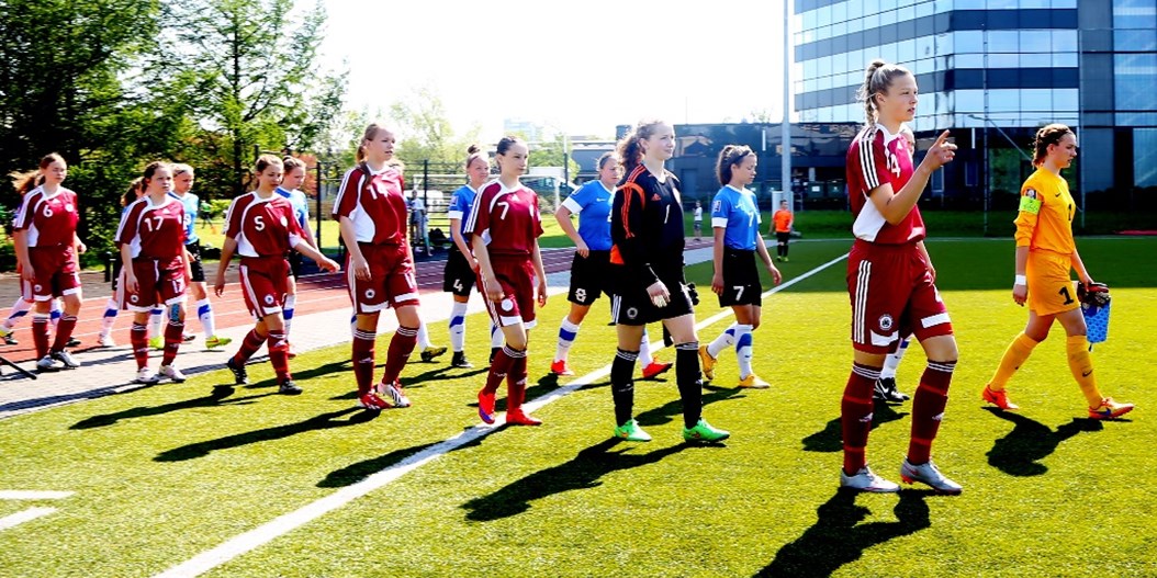 Latvijas WU-17 futbolistes dodas cīņā par Baltijas Kausu, WU-19 izlase startē UEFA Attīstības turnīrā