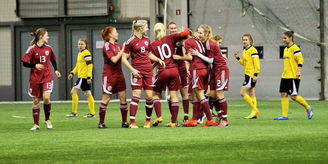Latvijas sieviešu futbola izlase atkārtoti pārspēj FK "Gintra Universitetas"