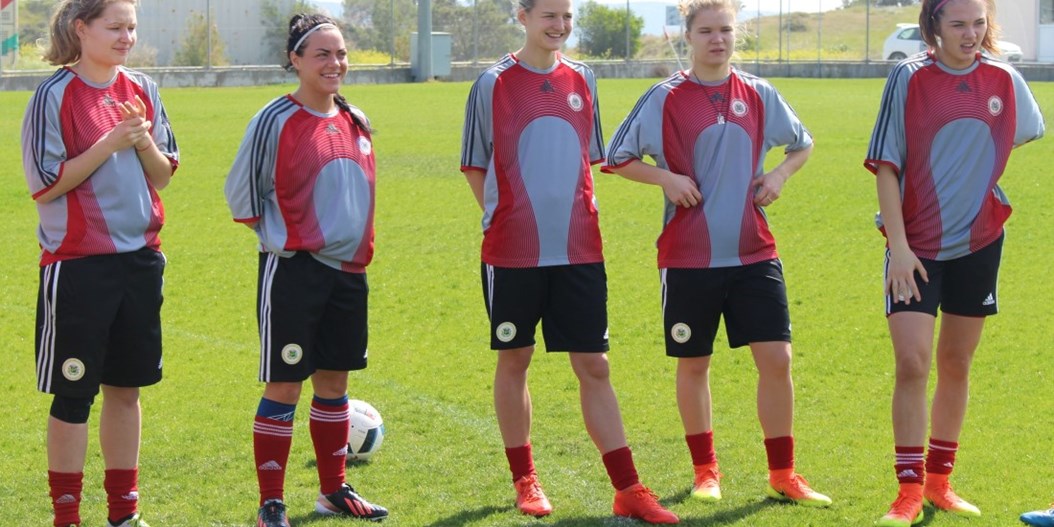 Latvijas sieviešu futbola izlase uzsākusi treniņnometni Kiprā