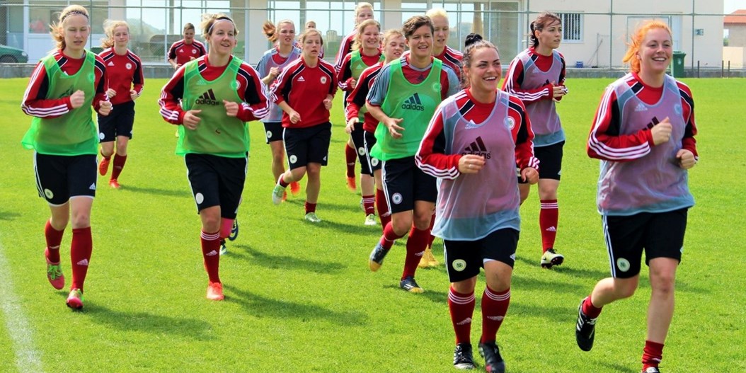 Latvijas nacionālā sieviešu izlase gatavojas spēlei par 1. vietu "Aphrodite Cup" turnīrā