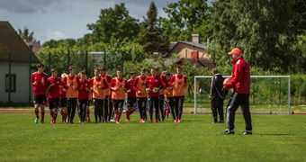 FOTO: Latvijas U-17 futbola izlase gatavojas Baltijas kausa izcīņai