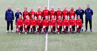 FOTO: Latvijas WU-17 meiteņu izlase gatavojas UEFA Attīstības turnīram