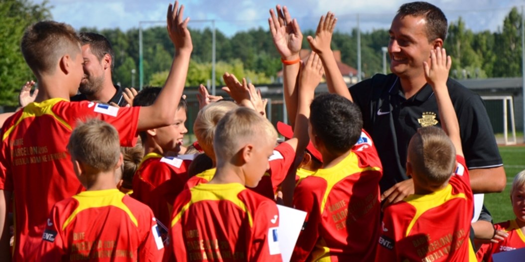 SK Babīte ar spāņu treneru dalību rīko futbola nometni bērniem "Babīte - Barcelona"