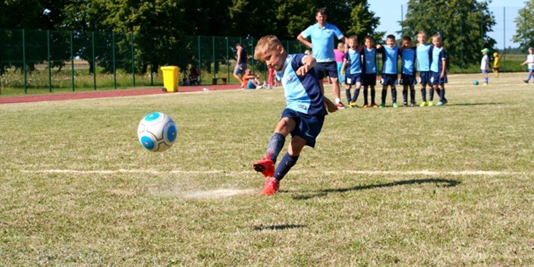 Slampē aizvadīts bērnu futbola turnīrs "FS Rikor kauss 2015"