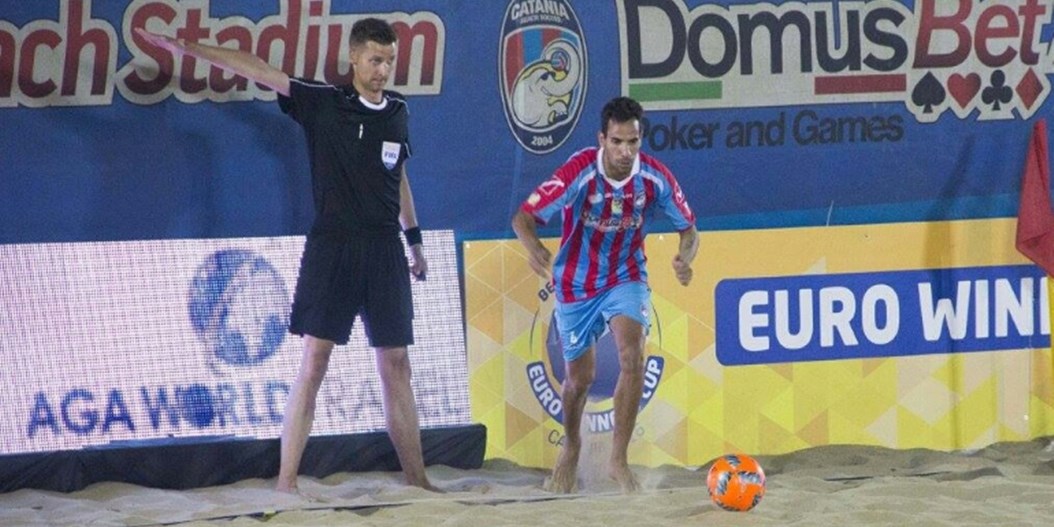 Jurijs Ivušins apkalpojis "Euro Winners Cup" pludmales futbola turnīra spēles un finālu Itālijā