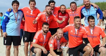 Latvijas kausu pludmales futbolā trešo gadu pēc kārtas iegūst "Kreiss"