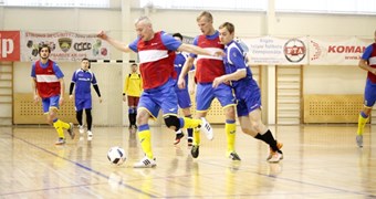 Noslēdzies Latvijas komercbanku telpu futbola turnīra regulārais čempionāts