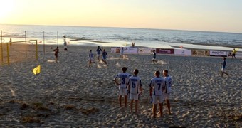 "Ceresit/RTU" atgūst līderpozīcijas Latvijas pludmales futbola čempionātā