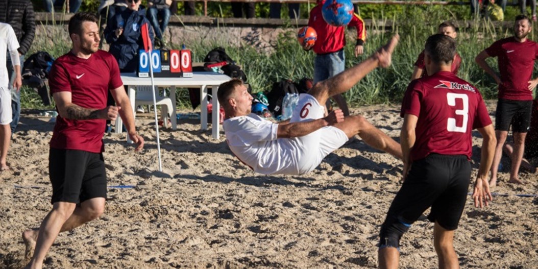 Tiks aizvadīta Latvijas pludmales futbola čempionāta piektā un sestā kārta