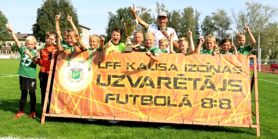 Vidzemes FC U-10 vecuma futbolistiem pirmā vieta LFF kausa izcīņas turnīrā