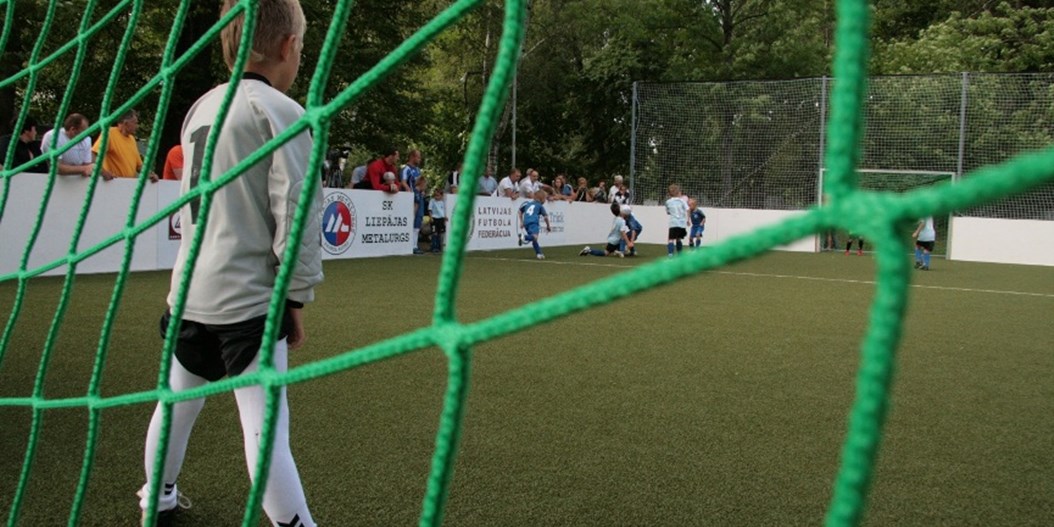 LFF izsludina pieteikšanos projektam par „Sintētisko futbola laukuma segumu uzstādīšanu''