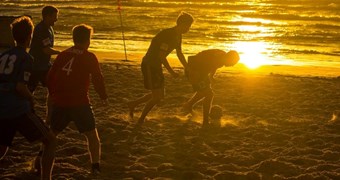 Liepājā notiks Latvijas kausa izcīņa pludmales futbolā