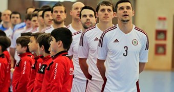 Latvijas telpu futbola izlase kvalifikāciju noslēdz ar zaudējumu somiem