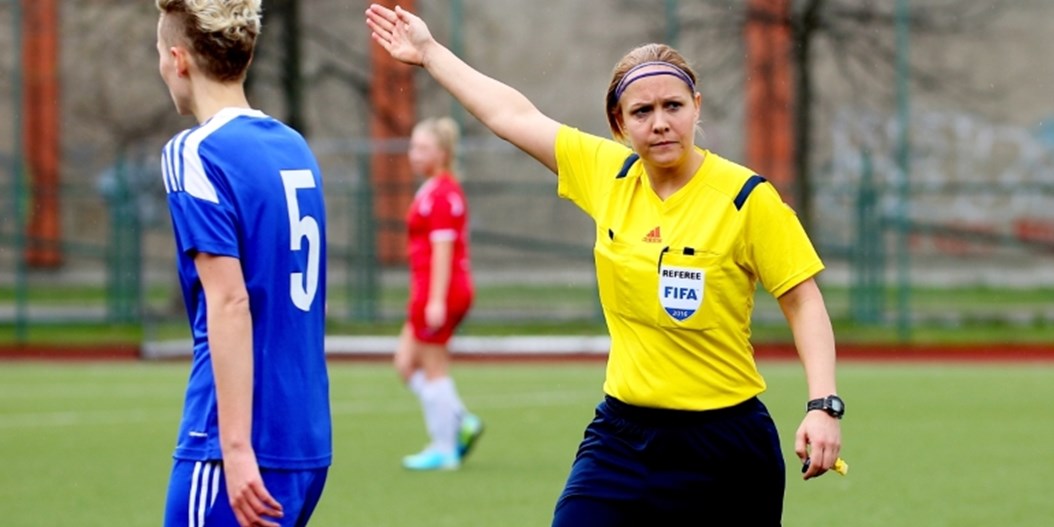 Latvijas tiesnesēm pirmoreiz uzticēta UEFA Sieviešu čempionu līgas izslēgšanas turnīra spēle
