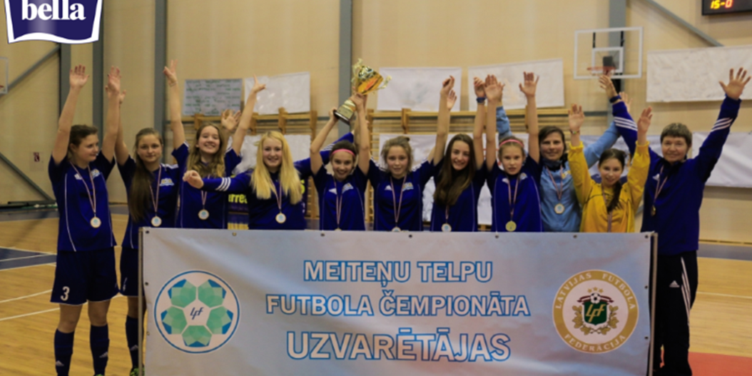 Rīgas Futbola skola – pirmās laureātes Latvijas meiteņu telpu futbola čempionātā