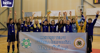 Rīgas Futbola skola – pirmās laureātes Latvijas meiteņu telpu futbola čempionātā
