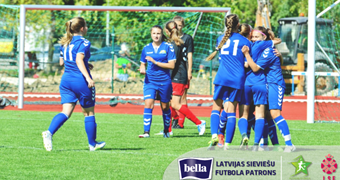 Četri sabraukumi atsākuši cīņas Latvijas meiteņu futbola čempionātā