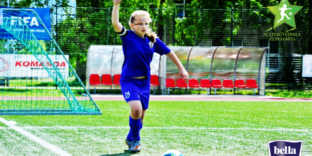 Četrās pilsētās atklāta jaunā meiteņu futbola vasaras čempionāta sezona