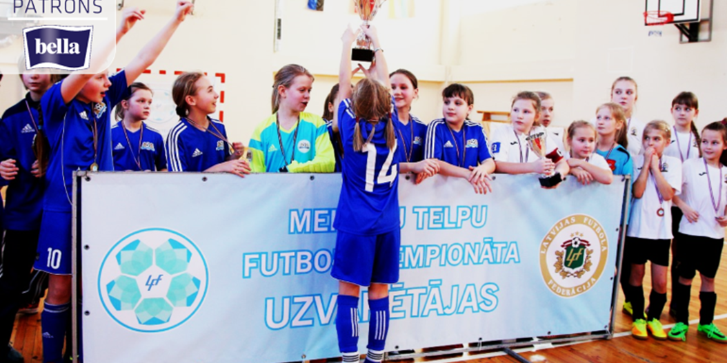 Punktu sezonai pieliek meiteņu telpu futbola čempionāta U-12 un U-10 komandas