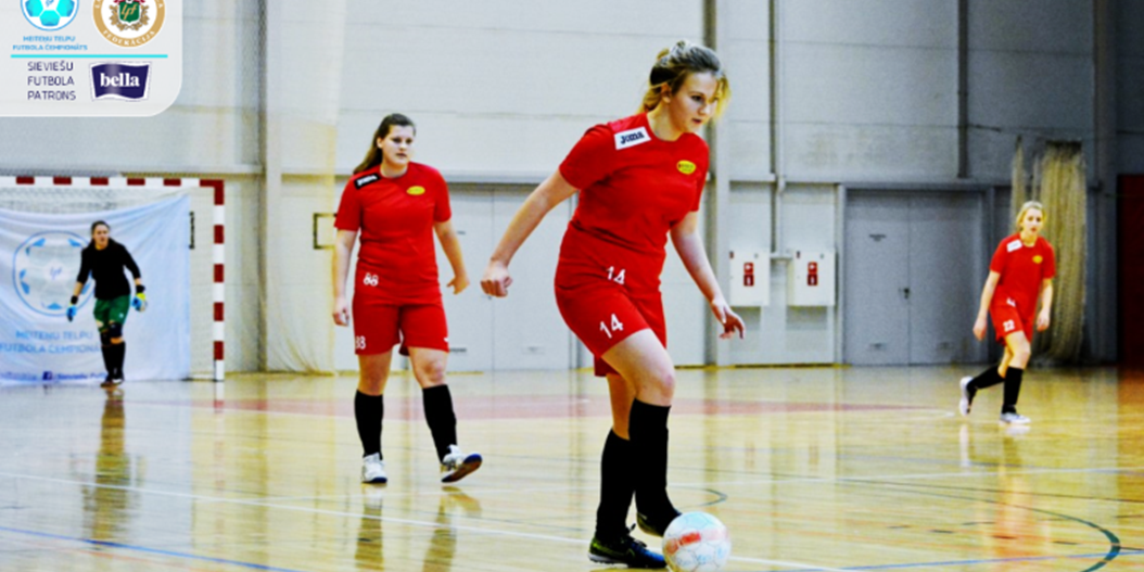 Divām komandām nevainojams sniegums Latvijas meiteņu telpu futbola čempionāta ievadā