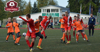 Astoņu klubu pārstāvji LFF Futbola akadēmijas 2004. gada puišu mācību-treniņu spēļu cikla simboliskajā izlasē