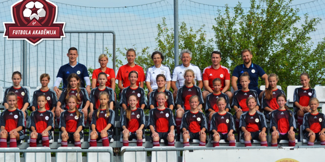 Otrajā LFF Futbola akadēmijas talantu skatē meitenēm pulcētas 22 futbolistes