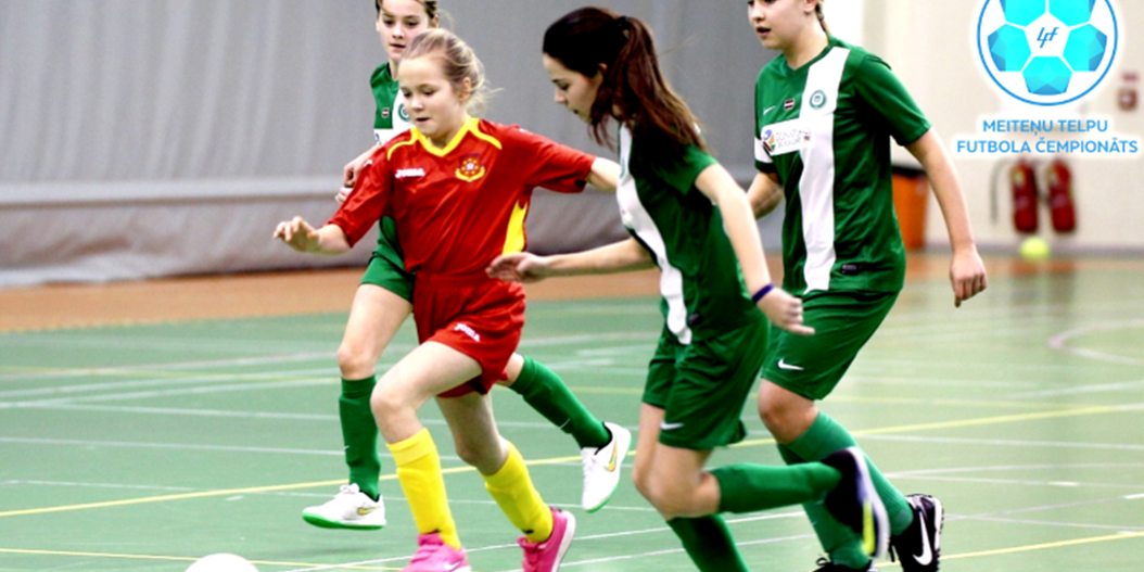 Rēzeknē otro sabraukumu aizvadījušas Latvijas meiteņu telpu futbola čempionāta U-14 grupas komandas