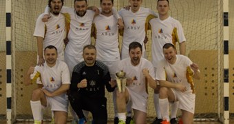 ABLV Bank triumfē arī Latvijas komercbanku telpu futbola kausa izcīņā