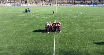 Rīgas Futbola skolas futbolistes pārspēj Latvijas WU-19 izlasi