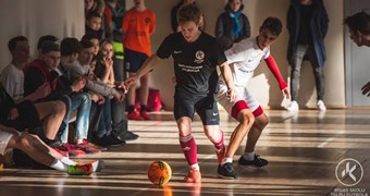 Rīgas skolu telpu futbola kausa pirmais posms finiša taisnē