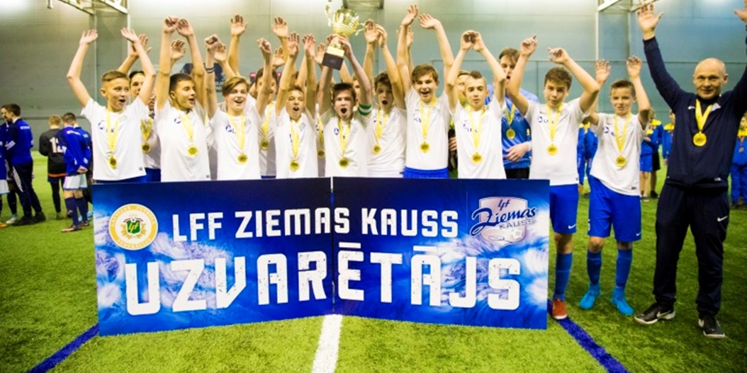 Rīgas Futbola skola iegūst LFF Ziemas kausu U-15 vecuma grupā